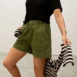 Everlane The Easy Shorts in Olive